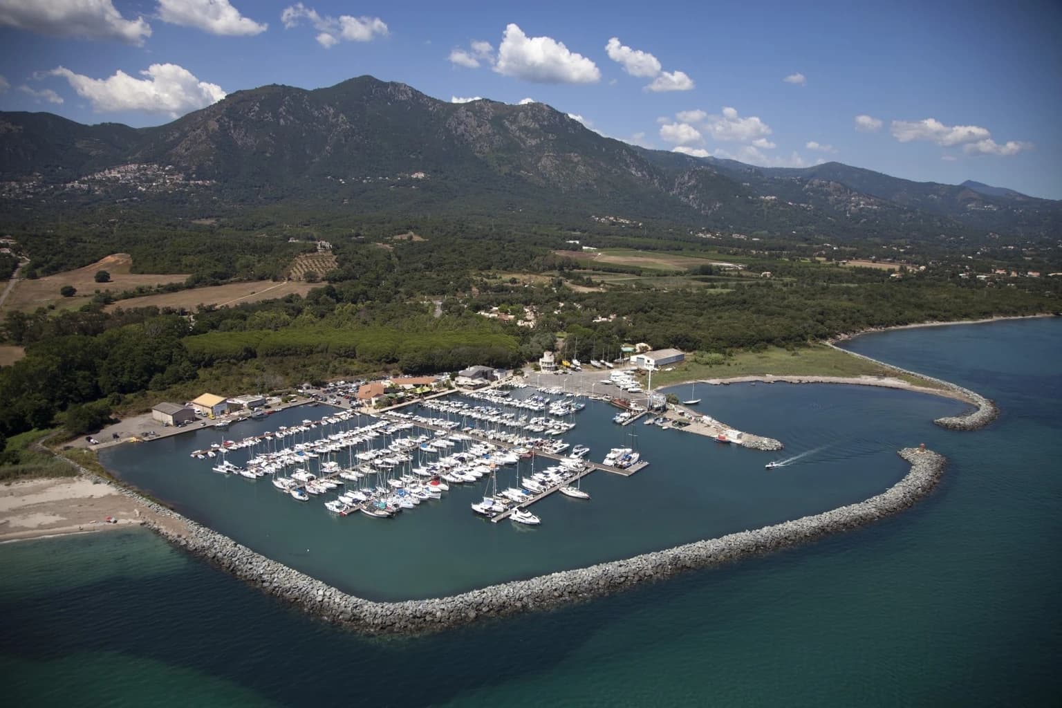 Bateaux à vendre à Taverna (Santa-maria-poghju)