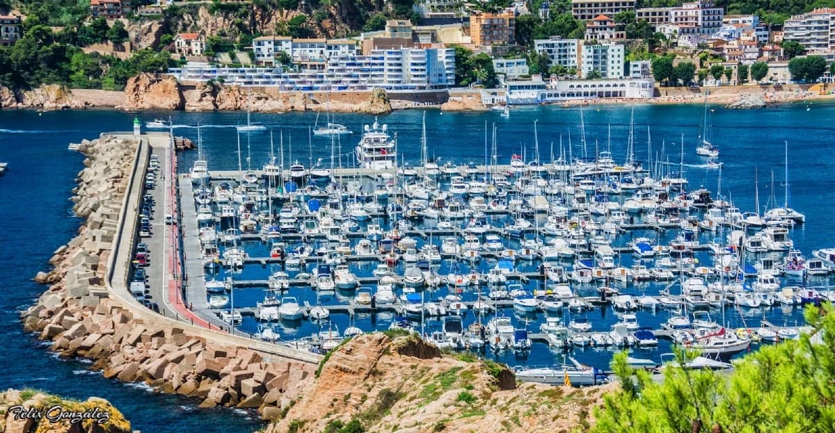 Bateaux à vendre à Sant Feliu de Guíxols